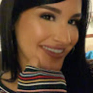 Meet your Posher, Paola